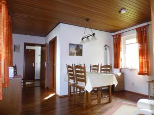 Χώρος καθιστικού στο Ferienwohnung Menz - Alte Mühle