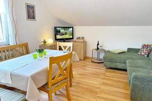 Posezení v ubytování Haus Rümmele - Ferienwohnung 1 + 9 fotografií