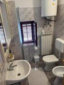 Bilik mandi di Apartman Elza +5 gambar