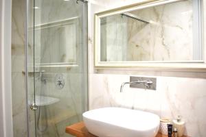 Imagine din galeria proprietății ADRIATIK Hotel în Vlorë +36 fotografii