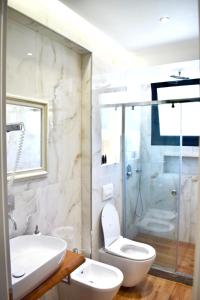 Imagine din galeria proprietății ADRIATIK Hotel în Vlorë