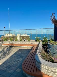 Γενική θέα στη θάλασσα ή θέα στη θάλασσα από  αυτό το ξενοδοχείο διαμερισμάτων +8 φωτογραφίες