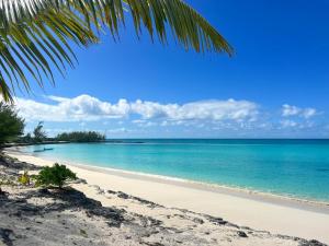 Φωτογραφία από το άλμπουμ του Baybreeze Bungalow σε Bennettʼs Harbour