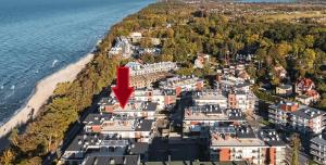 里沃Apartament Zachodni Rewal的红箭城市的空中景观