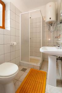 Fotografie z fotogalerie ubytování Apartment "GOTA" , 60m2 , za 2 osobe v destinaci Risika