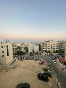 Nespecifikovaný výhled na destinaci Ammán nebo výhled na město při pohledu z apartmánu