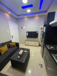 TV a/nebo společenská místnost v ubytování apartment 60m 1bedroom for rent4