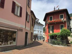 ロカルノにある1-bedroom holiday apartmentのギャラリーの写真