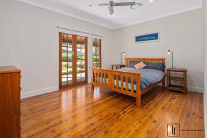 Postel nebo postele na pokoji v ubytování Best Rural Sunset in Malua Bay + 19 fotografií