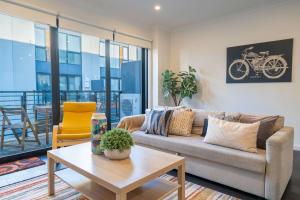 Posezení v ubytování Bright 3 level townhouse