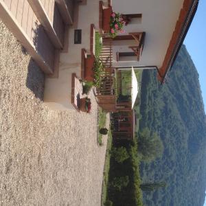Nespecifikovaný výhled na hory nebo výhled na hory při pohledu z bed and breakfast