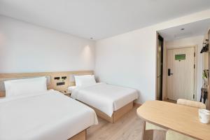Gallery image of Haiyou Hotel Beijing Wangfujing Xiehe Hospital Store in Beijing