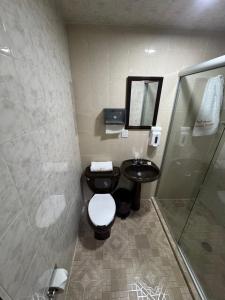 Bilik mandi di Hotel CALLI YOLOTL Teotihuacan