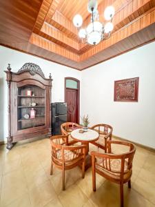 Χώρος καθιστικού στο Griya Giwangan Homestay Jogja