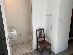 Koupelna v ubytování La Cordelière de St Hilaire + 10 fotografií