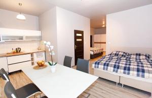 Postel nebo postele na pokoji v ubytování Studio Apartament Centrum Katowice