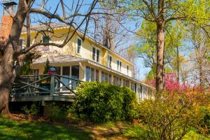 Gallery image of Orchard Inn in Saluda