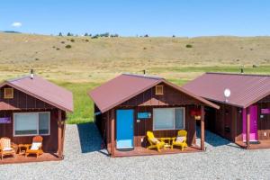 Cute Tiny Cabin near Yellowstone National Park for an Unforgettable Getaway in Emigrant, Montana ...