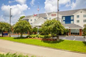 a rendering of the front of a hotel at Hilton Garden Inn Hattiesburg in Hattiesburg