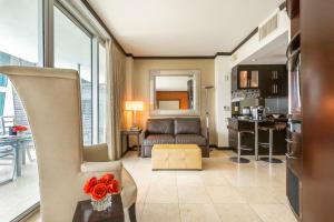 Et opholdsområde på SBV Luxury Ocean Hotel Suites