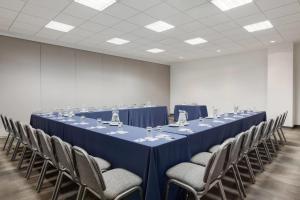 Wyndham Costa del Sol Lima Airport商务区和/或会议室