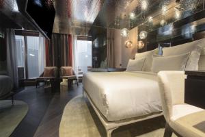 Adia Aluma Athens, Curio Collection By Hilton的休息区