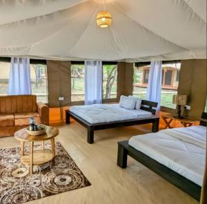 Imagem da galeria de Double G safaris and Camp Mikumi em Mikumi National Park