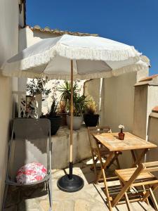 Μπαλκόνι ή βεράντα στο Studio confortable et calme au millieu des vignes
