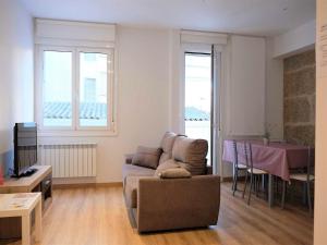 Posezení v ubytování Charming Apartment in Ourense overlooking the City