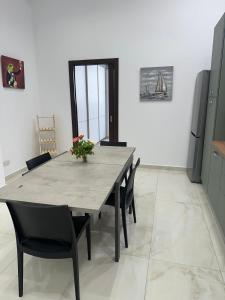 Fotografie z fotogalerie ubytování Central Bedroom Sliema v destinaci Sliema