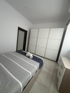 Postel nebo postele na pokoji v ubytování Central Bedroom Sliema