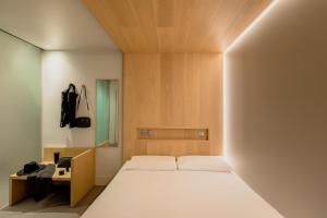 Zedwell Piccadilly Circus客房内的一张或多张床位