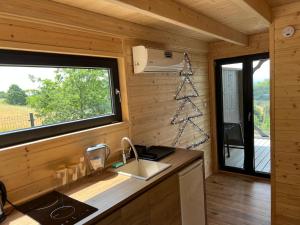 Kuchyň nebo kuchyňský kout v ubytování Kukułka Resort + 128 fotografií