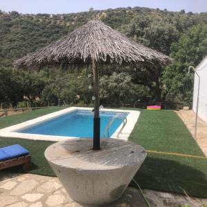 Bazén v ubytovaní Rancho Calvillo alebo v jeho blízkosti