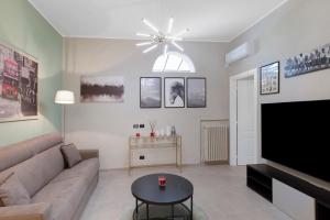Μια τηλεόραση ή/και κέντρο ψυχαγωγίας στο casa margherita 600 metri dal mare