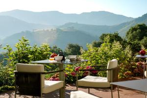 Vue générale sur la montagne ou vue sur la montagne depuis l'hôtel