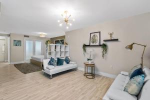 Χώρος καθιστικού στο Modern Studio in the Heart of South Beach