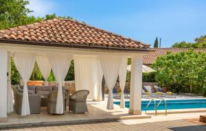 Kolam renang di atau dekat dengan Vila Gostinjac 2 with pool Krk by Villas Guide