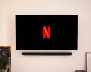 TV a/nebo společenská místnost v ubytování Appartamento con 2 stanze e 2 bagni