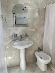 Ảnh trong thư viện ảnh của Tariba Guesthouse & Camping ở Mestia +34 ảnh