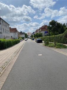 ビュッケブルクにあるCozyHomeの住宅街の空き通り