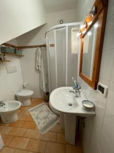 Koupelna v ubytování Casa Lella + 29 fotografií