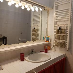 Ένα μπάνιο στο Taverna Sport