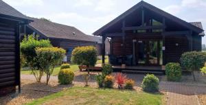 Zahrada ubytování The Old Nene Golf and Country Club - Holiday Lodges