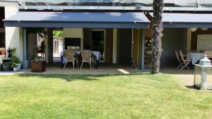 Κήπος έξω από το Logement au cœur de la vallée de la Dordogne