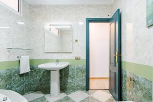 Kúpeľňa v ubytovaní Hotel Agur
