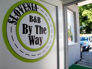 Certifikát, hodnocení, plakát nebo jiný dokument vystavený v ubytování B&B By The Way