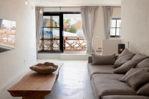 Χώρος καθιστικού στο Tranquil Retreat Villa in Cap Martinet, 1063