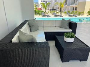 Bazén v ubytování 2 Bedrooms at Baia Residences nebo v jeho okolí