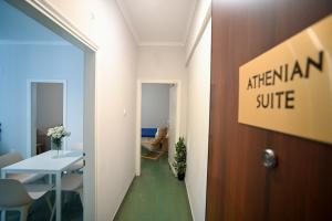 Foto dalla galleria di Athenian Suite by Zeussuites ad Atene